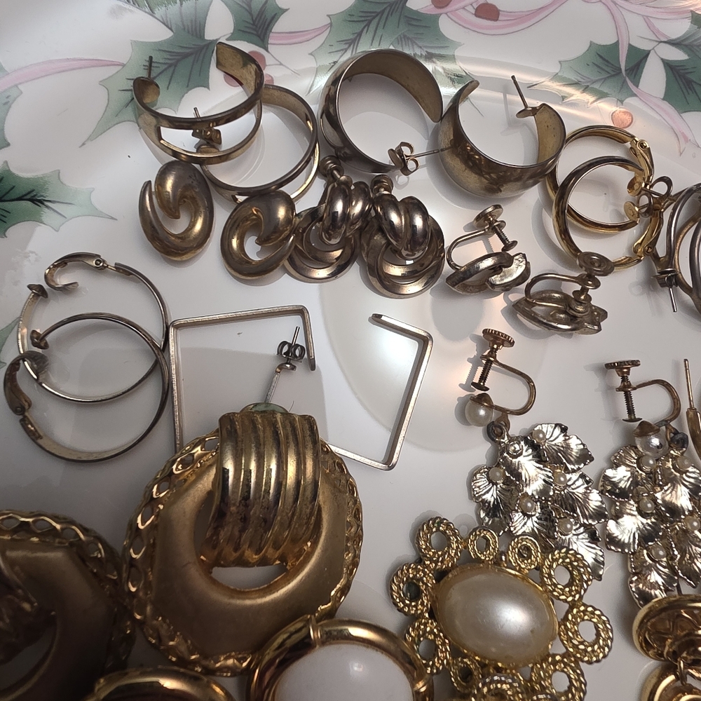 Vintage Earrings Gold And Silver Toned Earring Lot Bundle - Picture 4 of 15